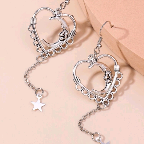 Earrings Heart Crescent Moon and Stars Dangle Silver-tone - Picture 3 of 12